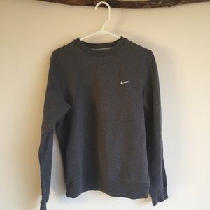 Nike • Grey Sweatshirt